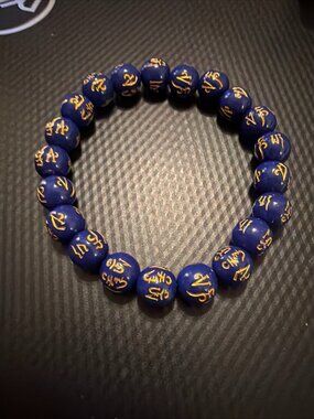 Blue Feng Shui Stretchy Bracelet - CHINESE SYMBOLS For LUCK/ GOOD FORTUNE!! EUC.